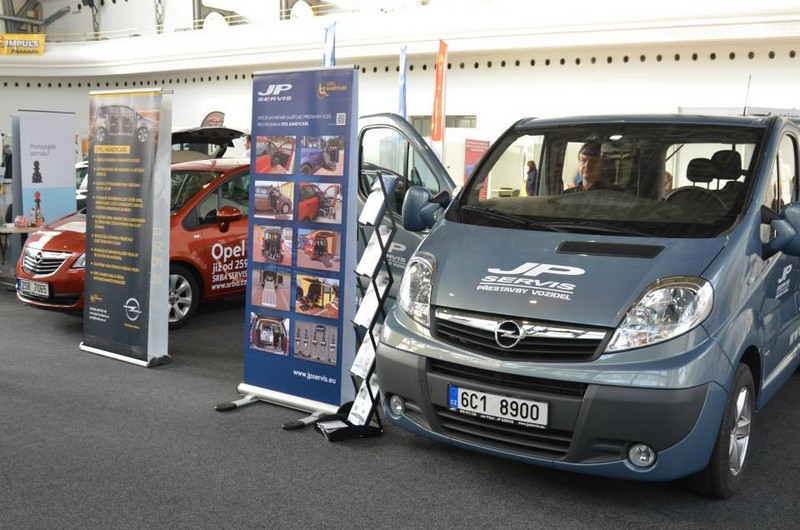 Přehlídka vozidel Opel Handycars